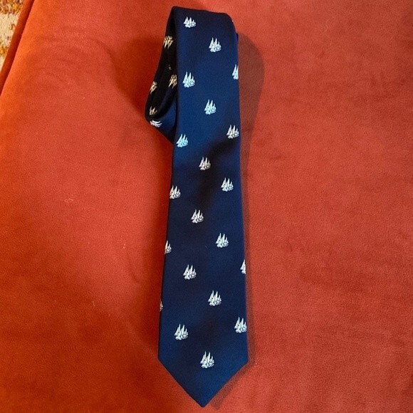 Vintage navy blue  sailboat tie.  Nautical, preppy, academia, oh my. - Picture 1 of 5